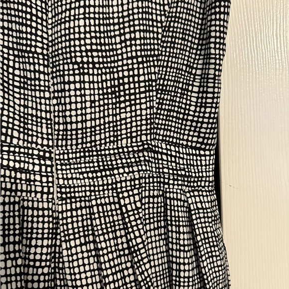 Ellen Tracy Black & White City Dress - Picture 11 of 16